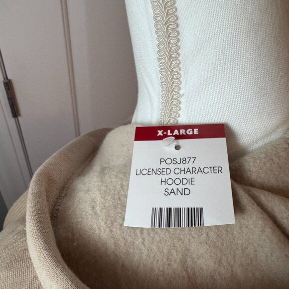 NWT Disney Winnie the Pooh Hoodie with embroidered Pooh / Hooded Sweatshirt / XL - Picture 5 of 6